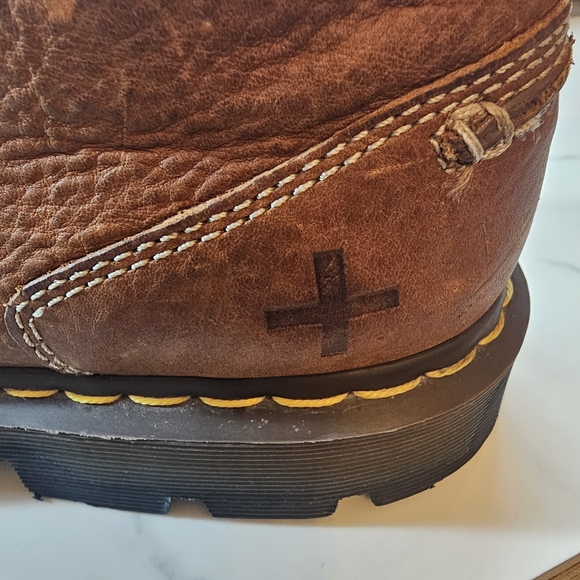 Dr. Martens 11525 Men’s Brown Leather Chukka Boots Size 11 Lug Sole - Picture 3 of 13